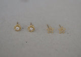 10K Solid Gold Tiny Flower Line Stud Earrings Cubic Zircornia Real Gold - TGE063