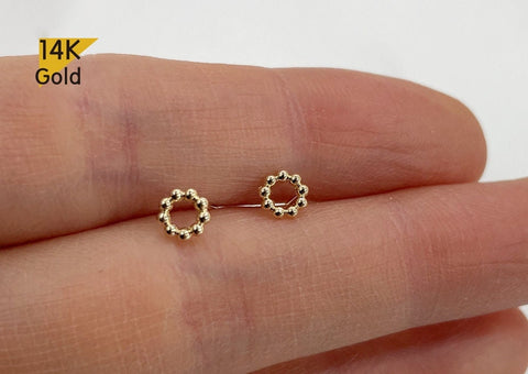 14K Solid Gold Stud Earrings - TGE40028