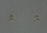 10K Solid Gold Arrow Symbol Mark Sign StudEarrings Geometric Real Gold - TGE077