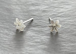 925 Sterling Silver Dainty Shell Flower Stud Earrings